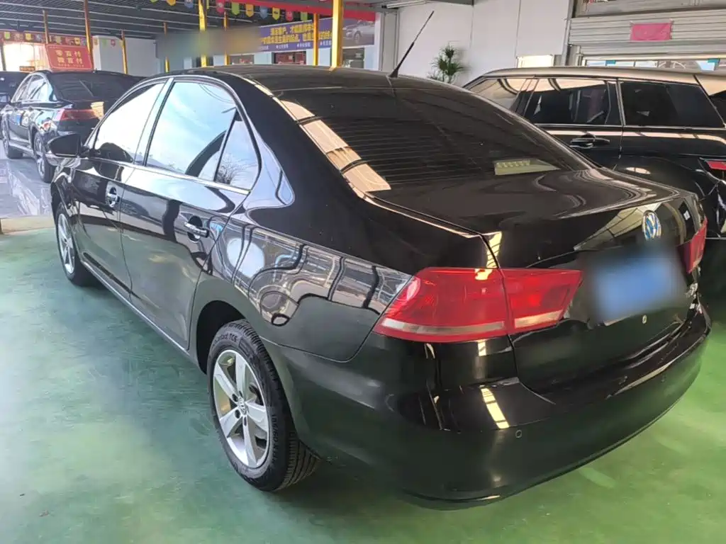 Volkswagen Santana 2015