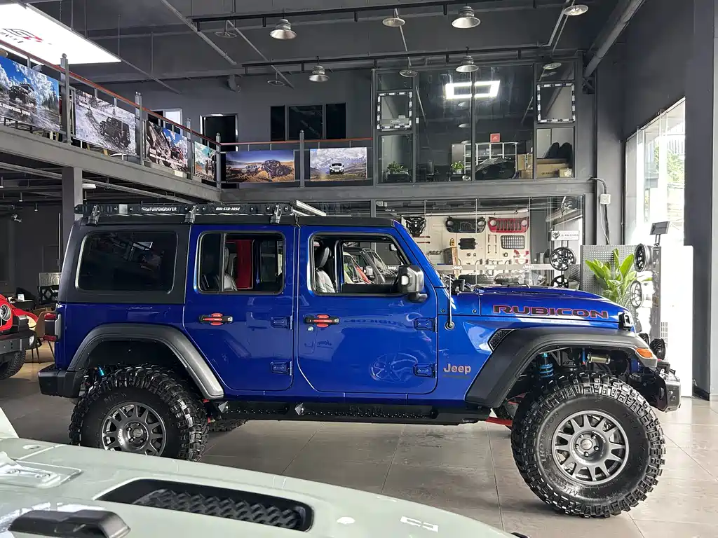Jeep Wrangler 2020 — фото 15
