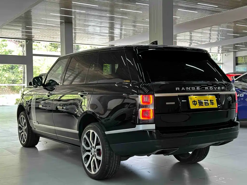 Land Rover Range Rover 2020 — фото 12