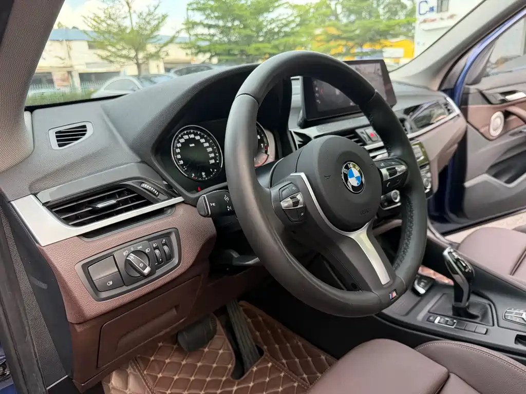 BMW X1 2021 — фото 11