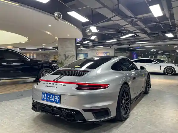 Porsche 911 2017