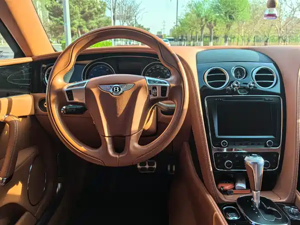 Bentley Flying Spur 2017
