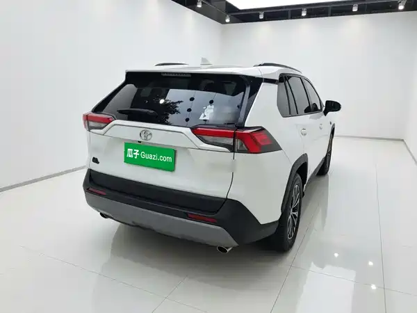 Toyota RAV4 2023