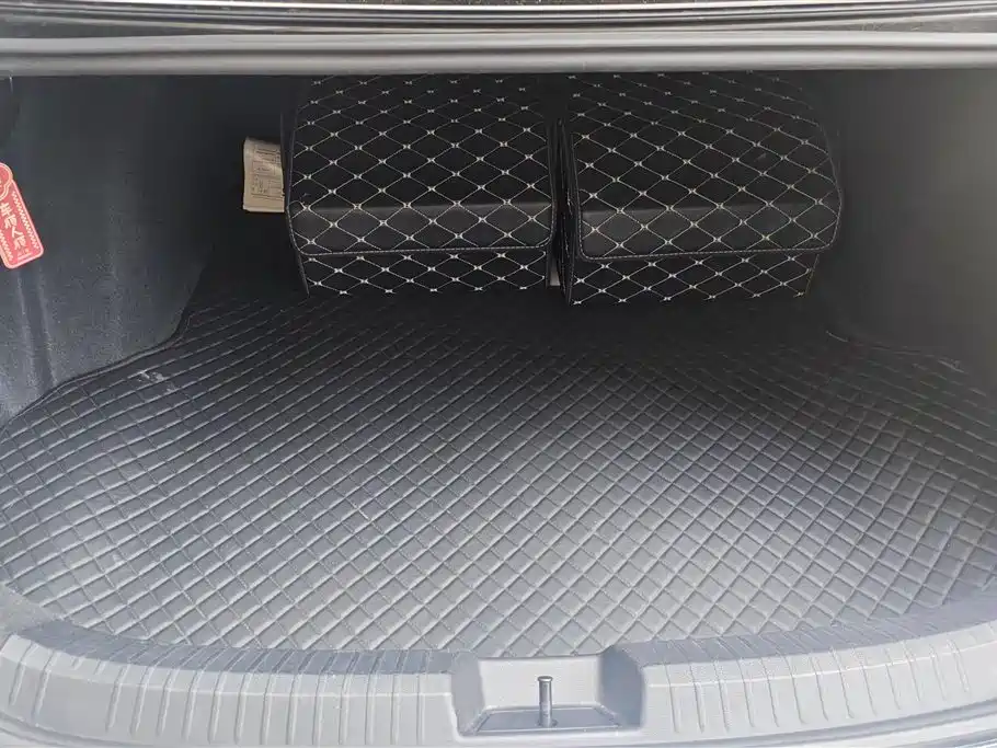 Volkswagen Sagitar 2021