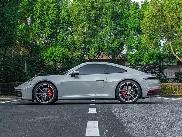 Porsche 911 2021