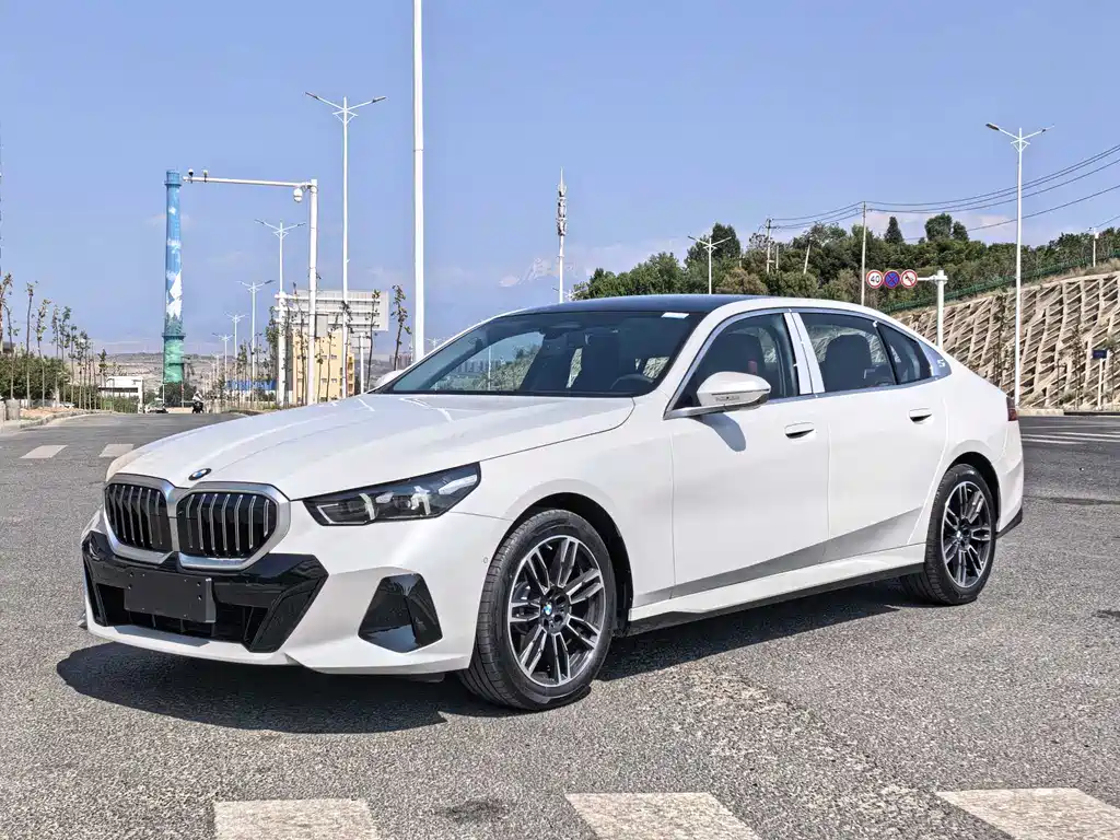 BMW 5 Series 2026