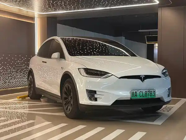 Tesla Model X 2016