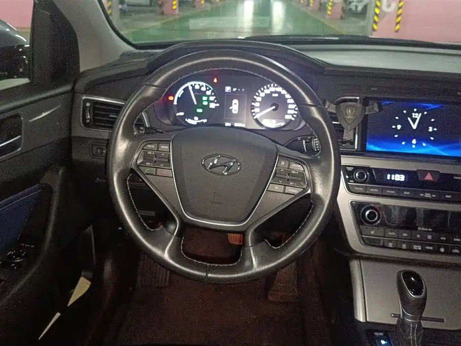 Hyundai Sonata 2016 — фото 15