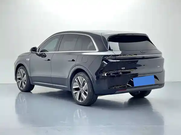 Li Auto L6 2025