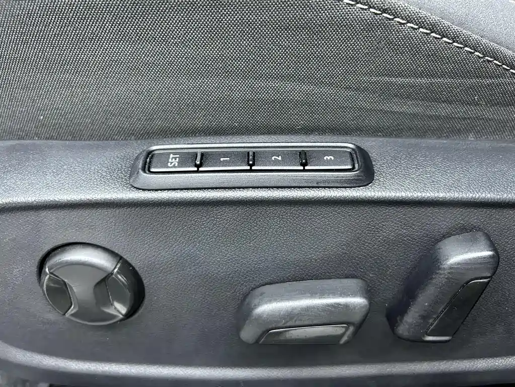 Volkswagen Golf 2022 — фото 13