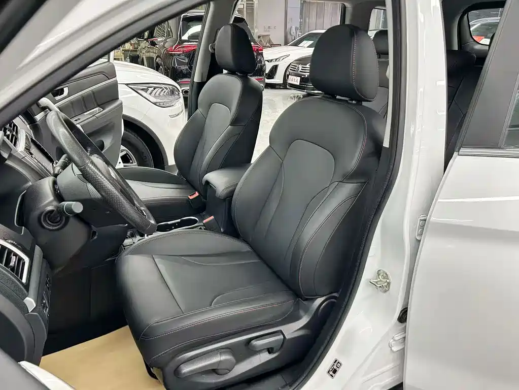 Haval M6 2020 — фото 16