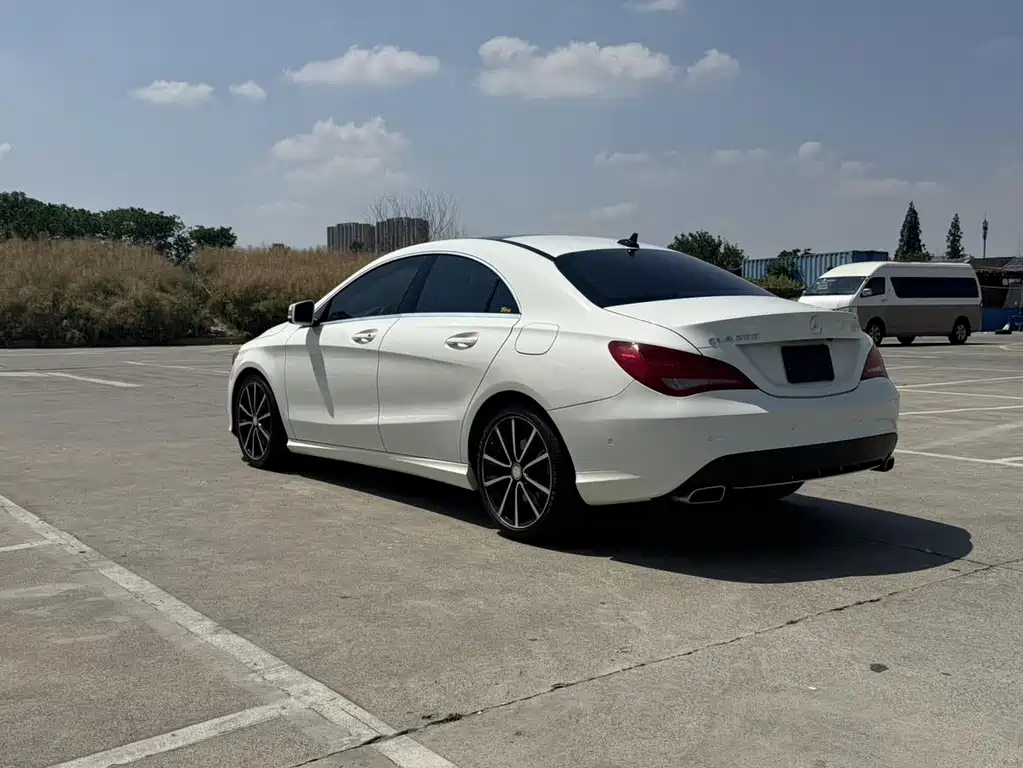 Mercedes-Benz CLA 2015 — фото 16