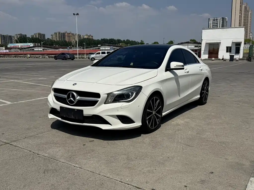 Mercedes-Benz CLA 2015