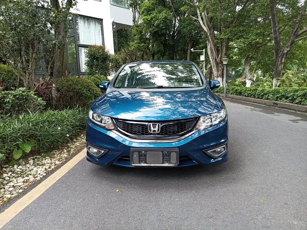 Honda Jade 2016