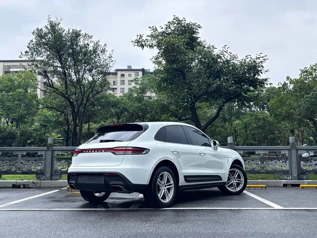 Porsche Macan 2022 — фото 5