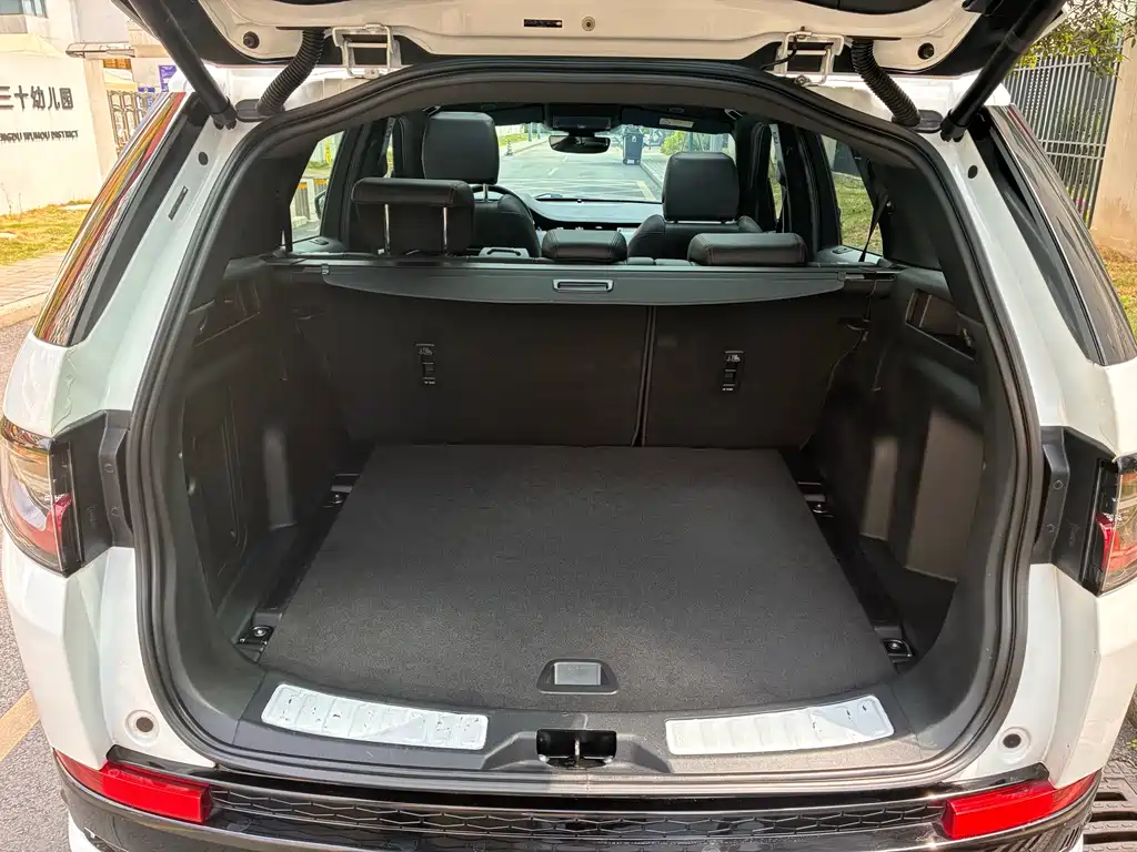 Land Rover Discovery Sport 2022 — фото 16