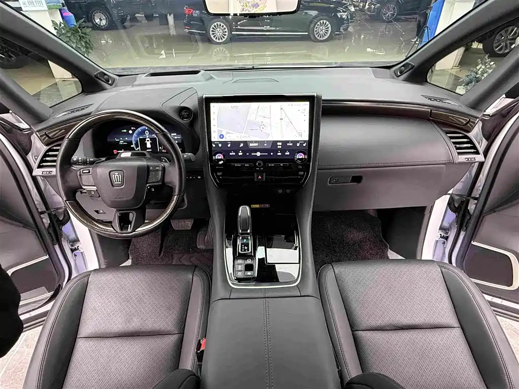 Toyota Vellfire 2025 — фото 8