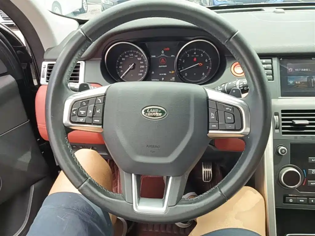 Land Rover Discovery Sport 2019 — фото 11