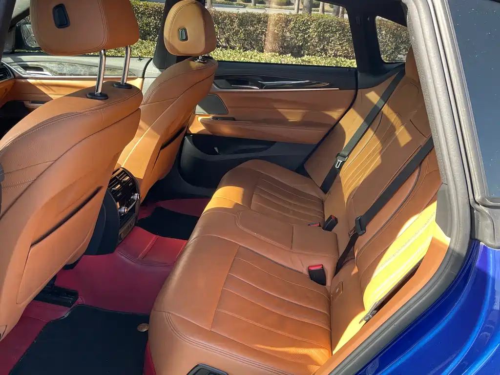 BMW 6 Series GT 2021 — фото 14