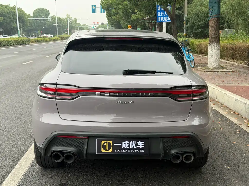 Porsche Macan 2023