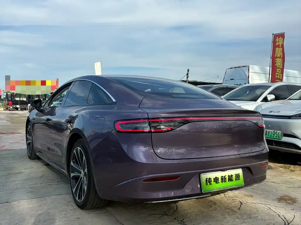 Luxeed Zhijie S7 2024