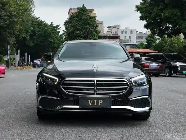 Mercedes-Benz E-Class 2022
