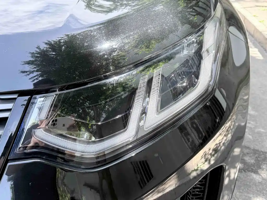 Land Rover Discovery Sport 2022 — фото 17