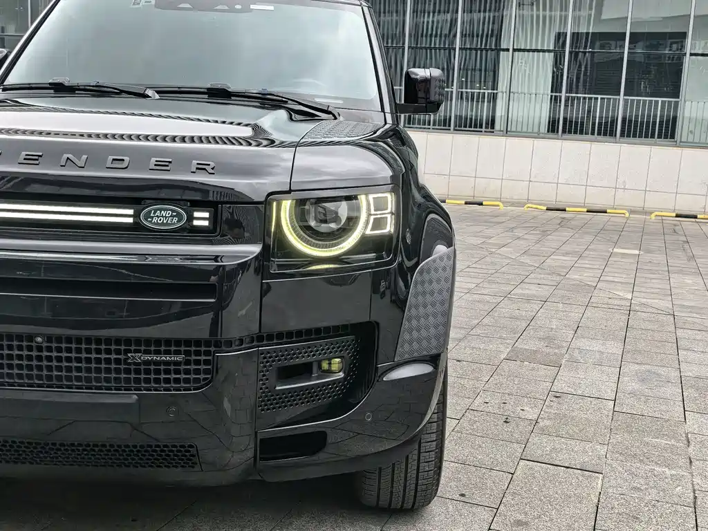 Land Rover Defender 2022 — фото 20