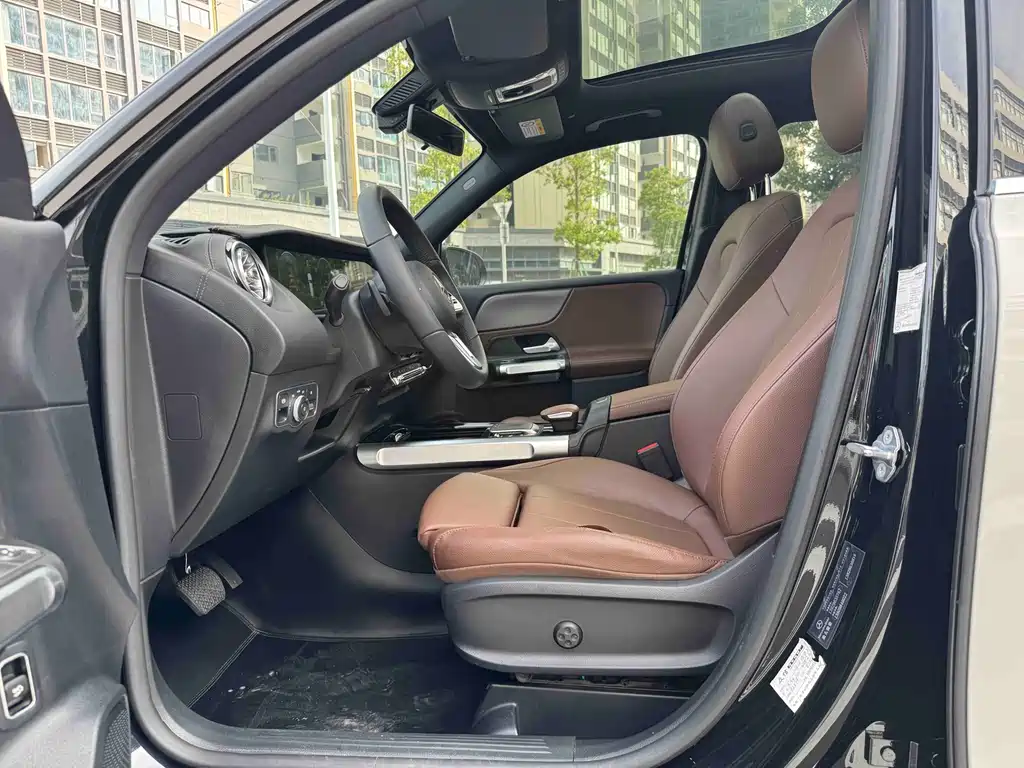 Mercedes-Benz GLB 2021