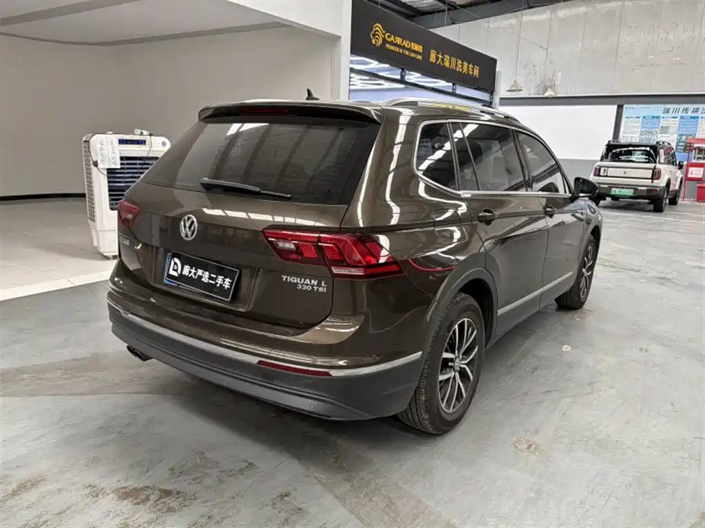 Volkswagen Tiguan L 2017 — фото 7