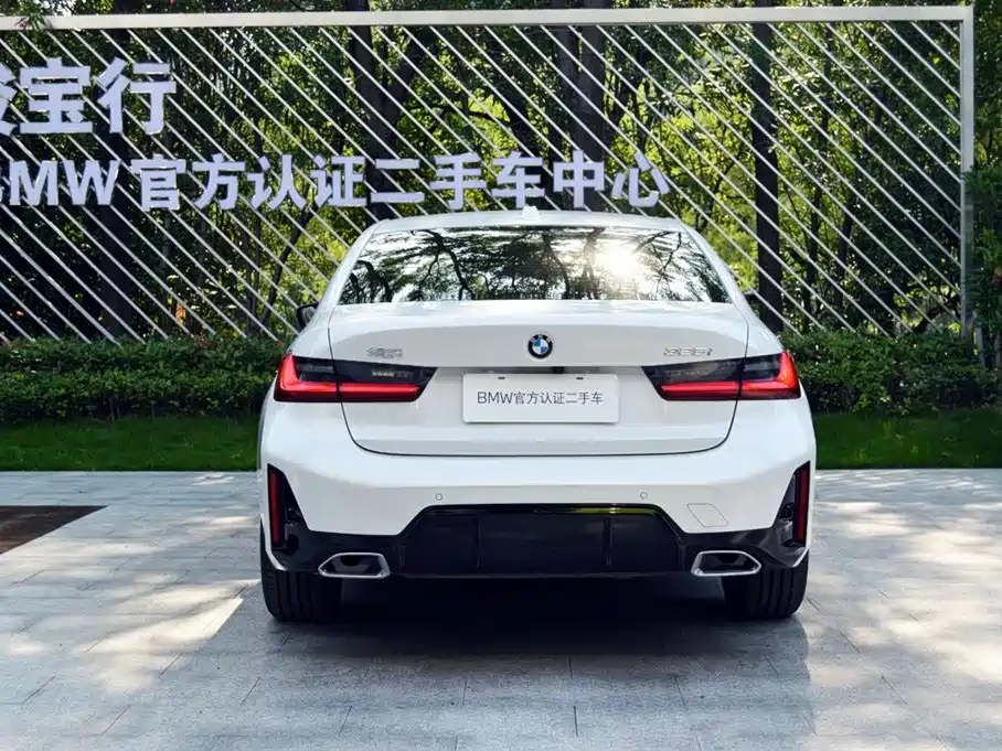 BMW 3 Series 2025
