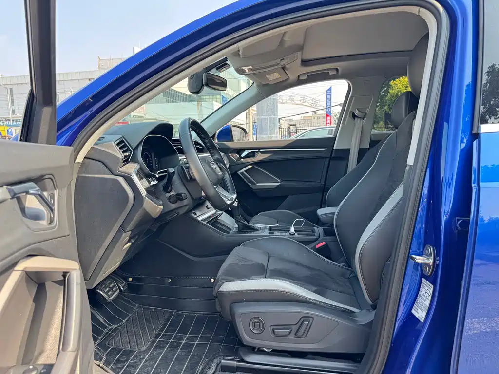 Audi Q3 2021
