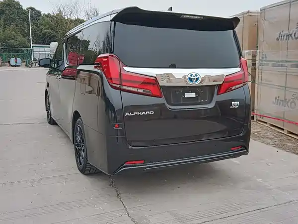 Toyota Alphard 2020