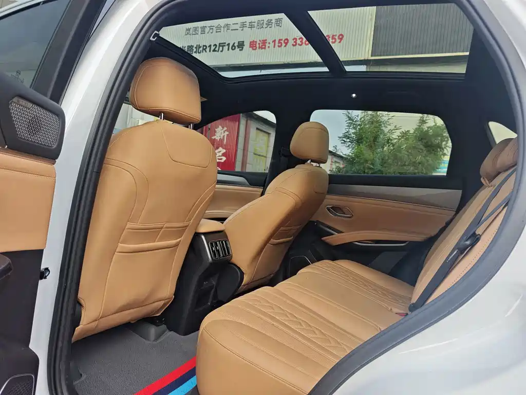 BYD Song L DM-i 2024 — фото 15