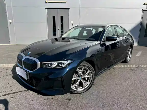 BMW i3 2025