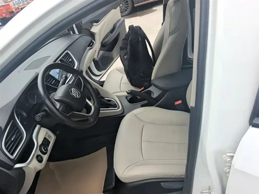 Buick Excelle 2018 — фото 15