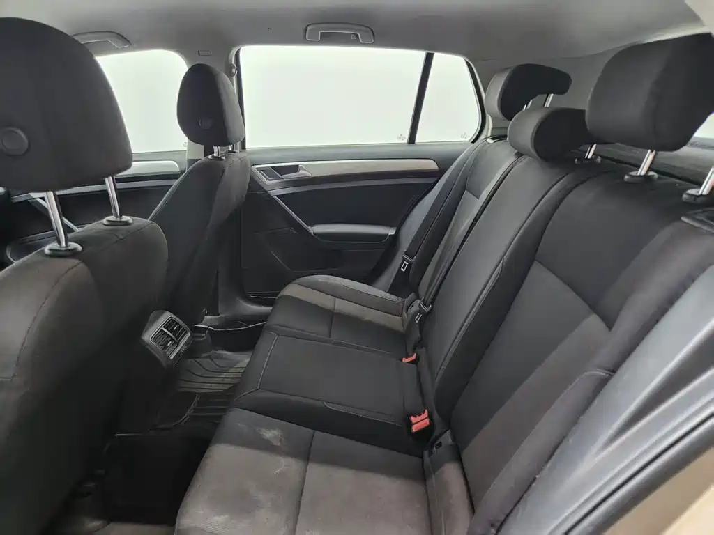 Volkswagen Golf 2018 — фото 9