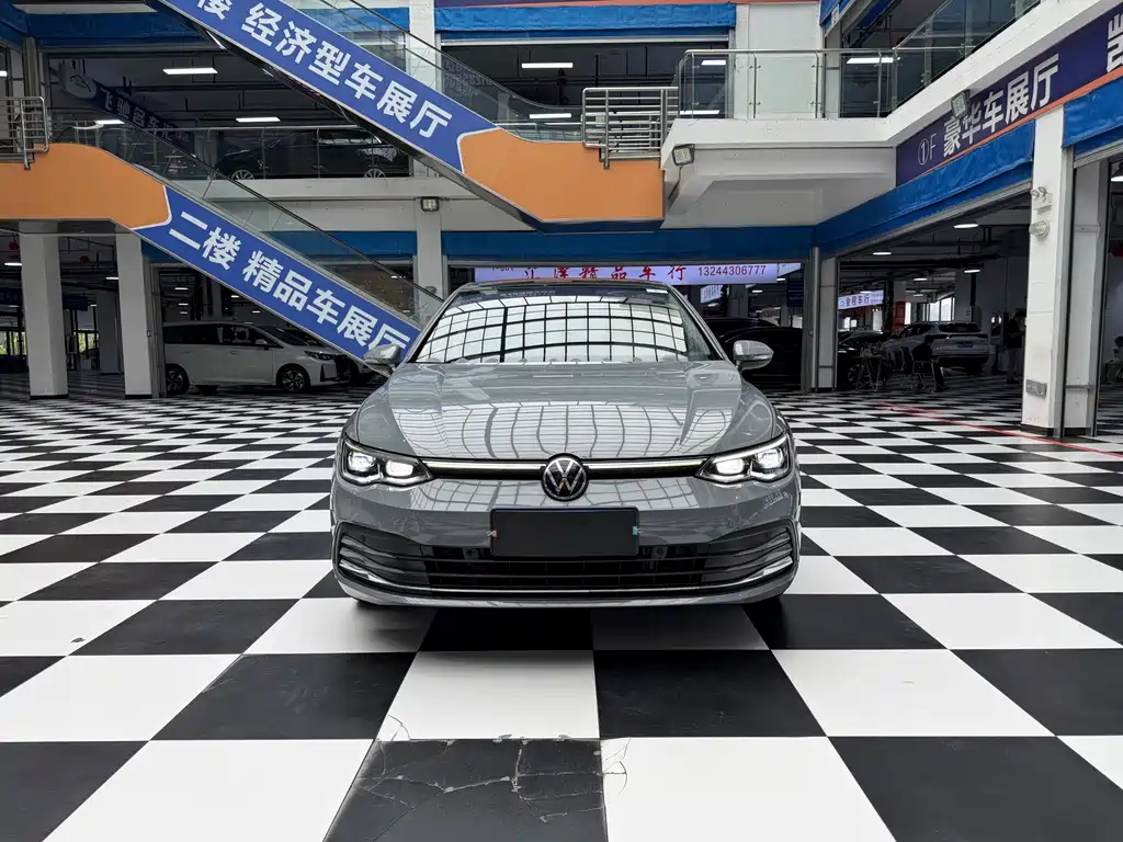 Volkswagen Golf 2022