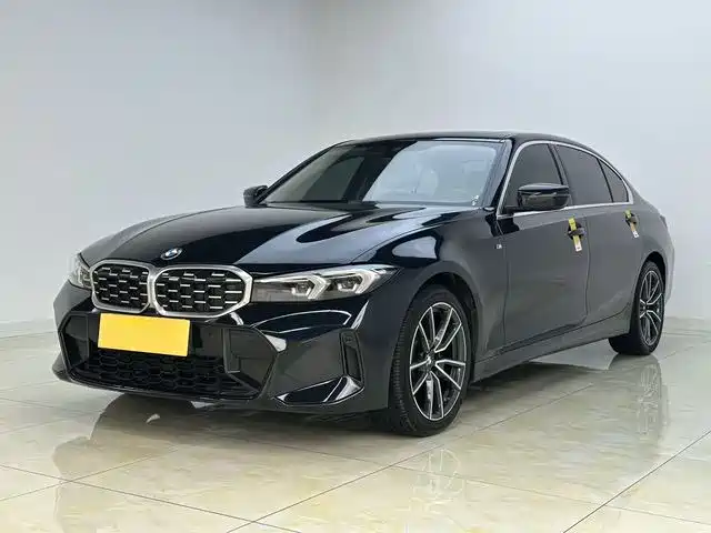 BMW 3 Series 2024 — фото 1