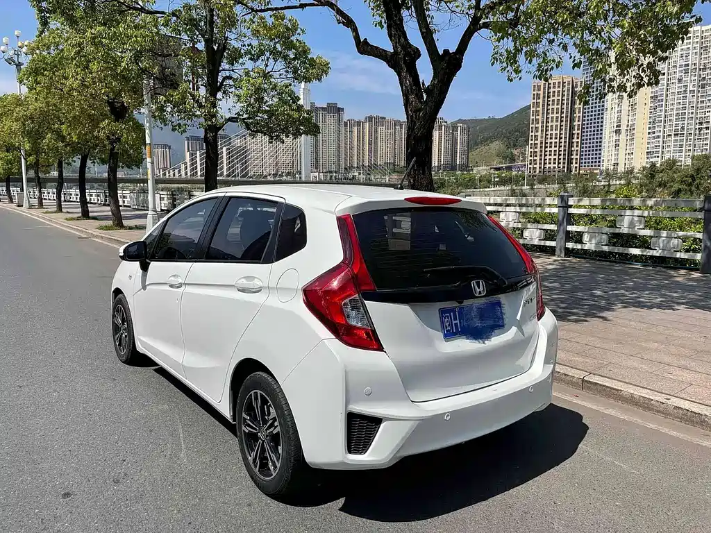 Honda Fit 2017 — фото 3