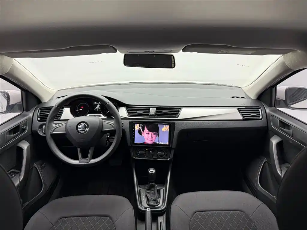 Skoda Rapid 2021 — фото 16