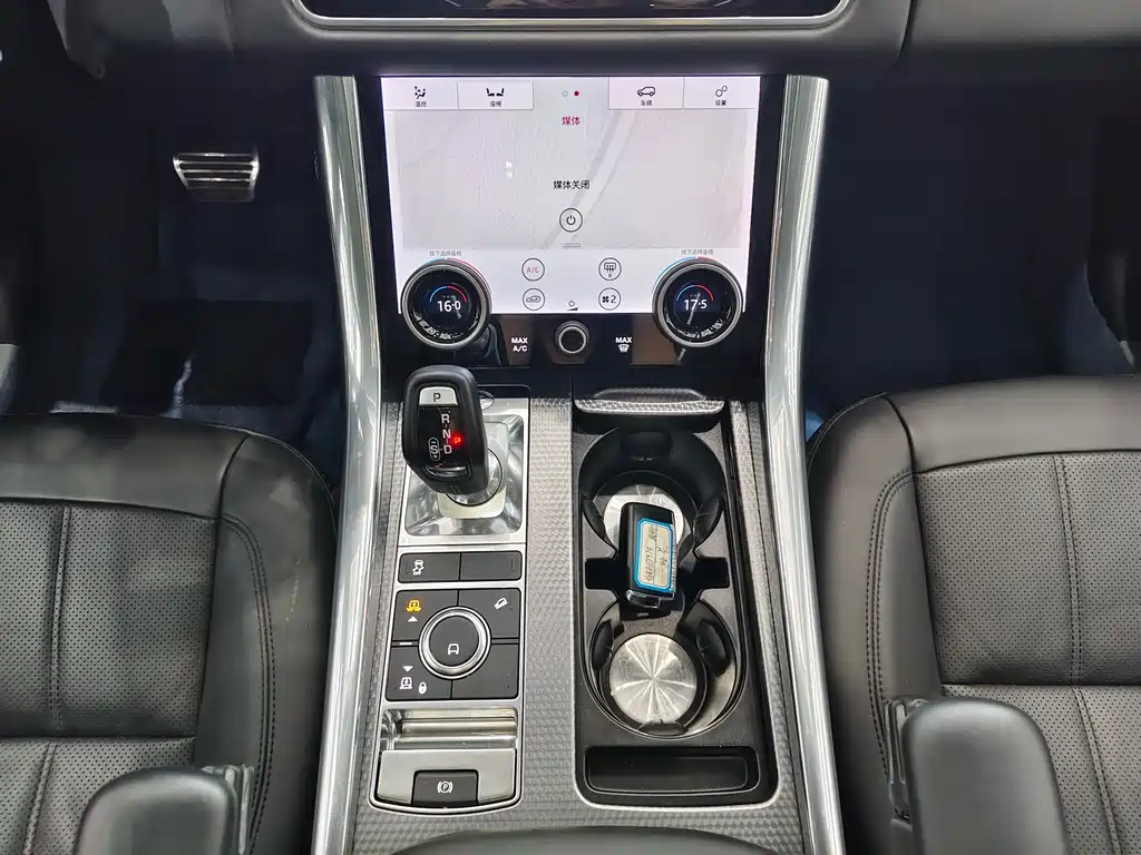 Land Rover Sport 2021 — фото 14