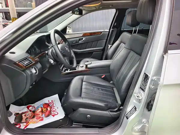 Mercedes-Benz E-Class 2012