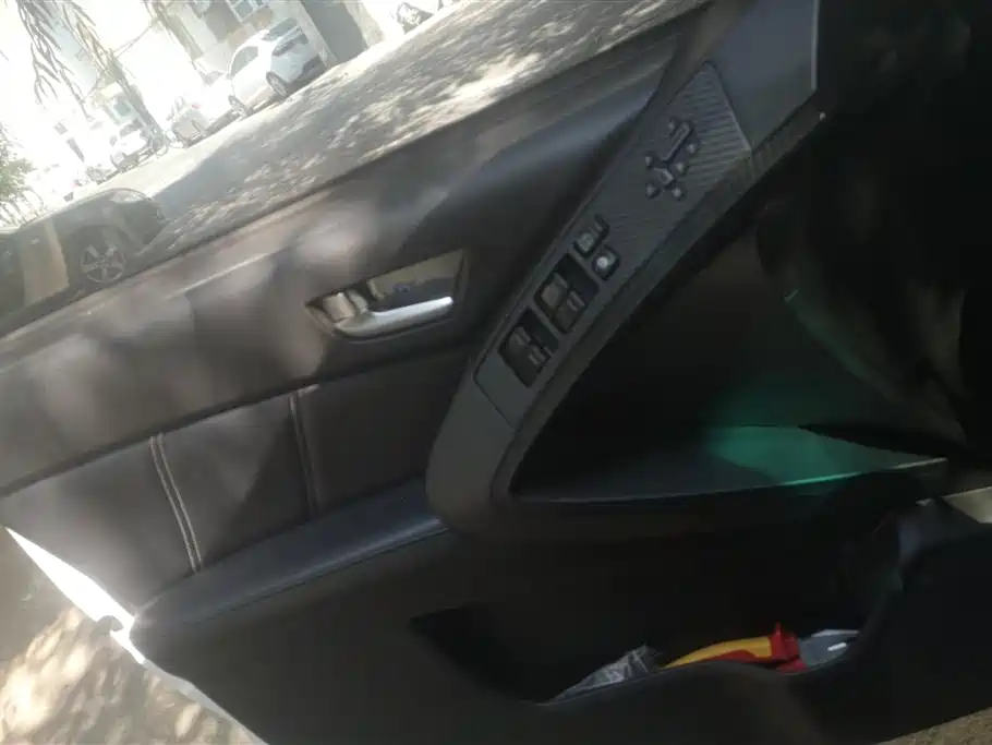 Luxgen U6 2014