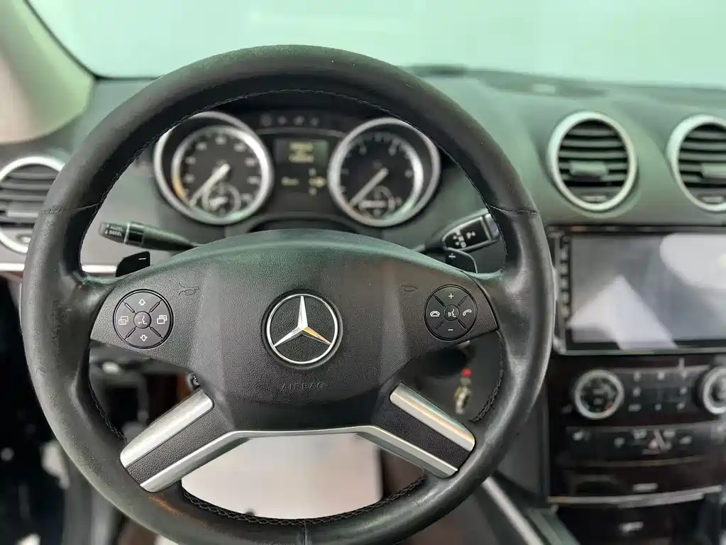 Mercedes-Benz GL-Class 2010 — фото 15