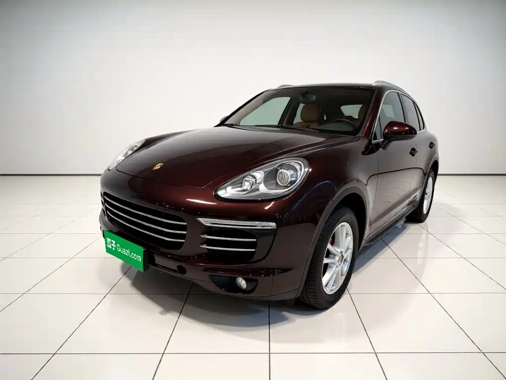 Porsche Cayenne 2016 — фото 1