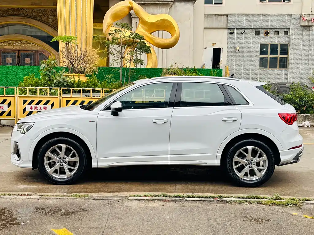 Audi Q3 2020 — фото 4