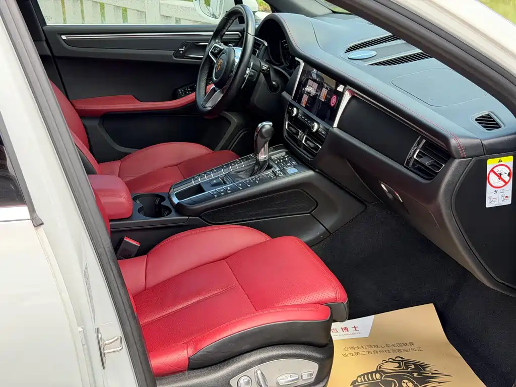 Porsche Macan 2019 — фото 21