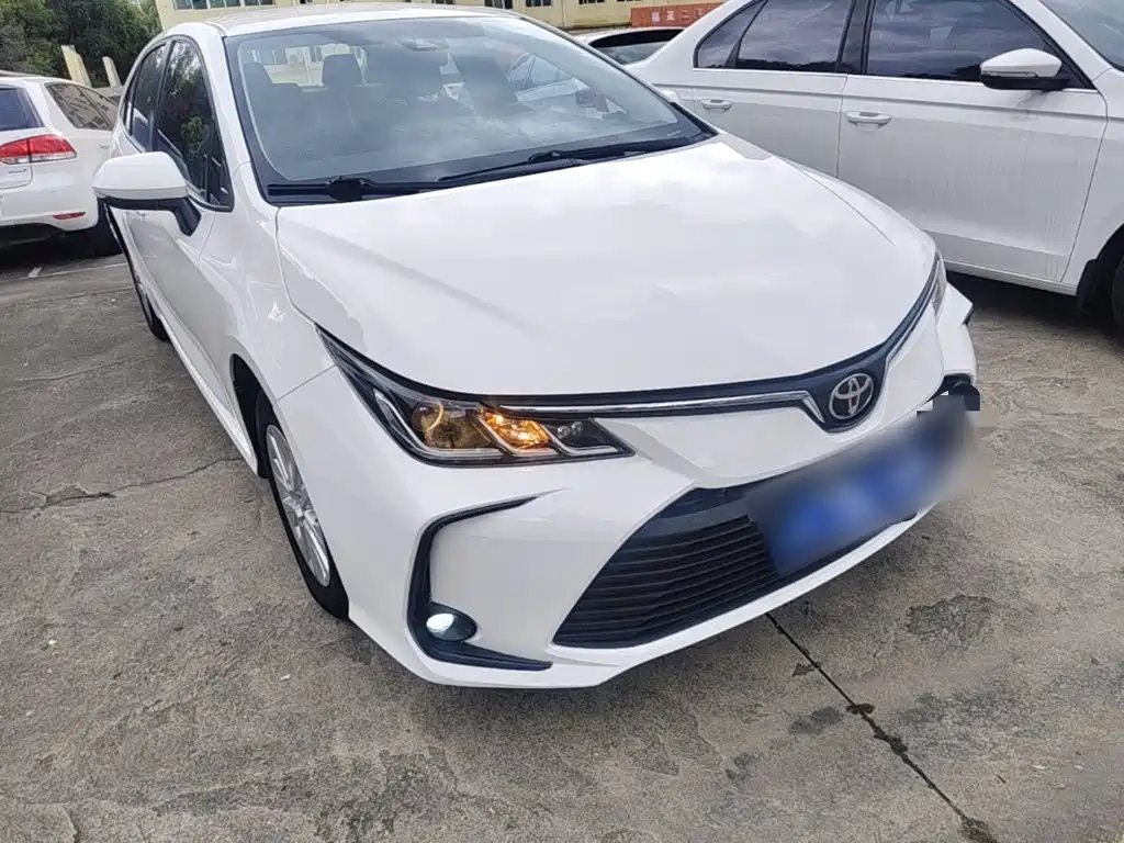 Toyota Corolla 2023 — фото 22