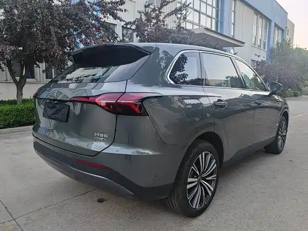 Hongqi HS6 PHEV 2026